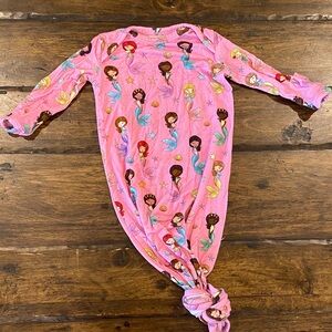 🧜🏼‍♀️ Posh Peanut Newborn Knotted Gown 🧜🏼‍♀️